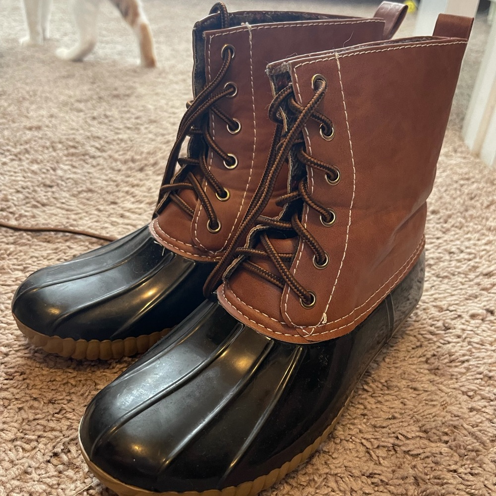 Adriana duck boots (run super small!!!)